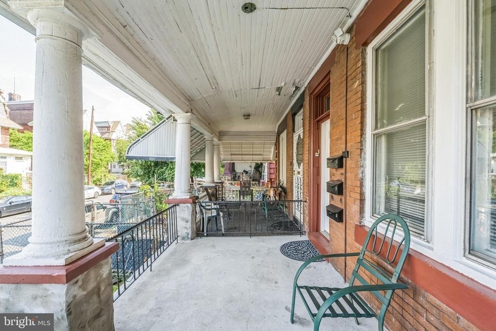 5005 N 12th Street - Photo 0
