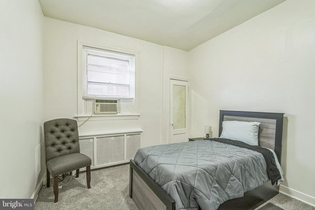 5005 N 12th Street - Photo 1
