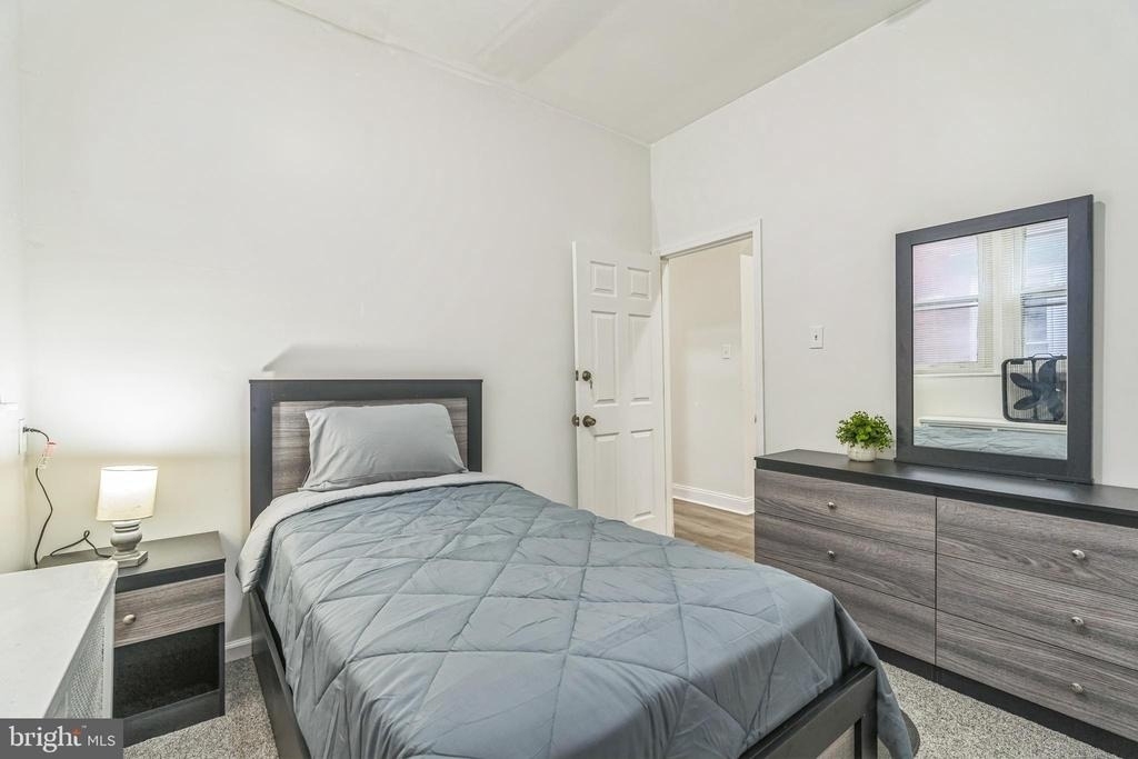 5005 N 12th Street - Photo 4