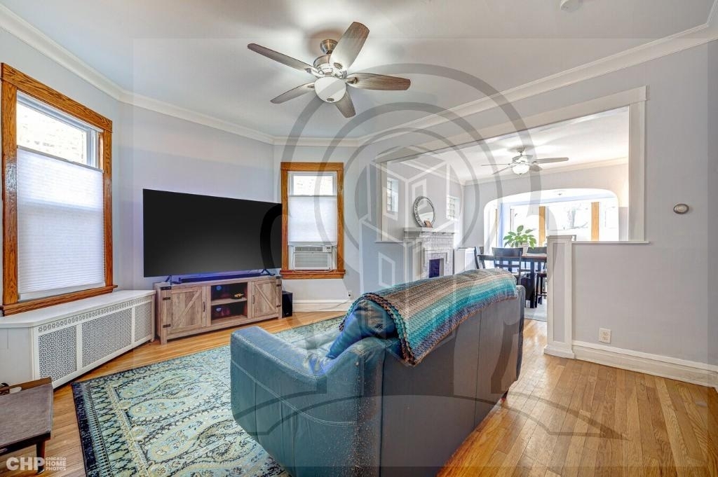 4317 North Spaulding Avenue - Photo 2