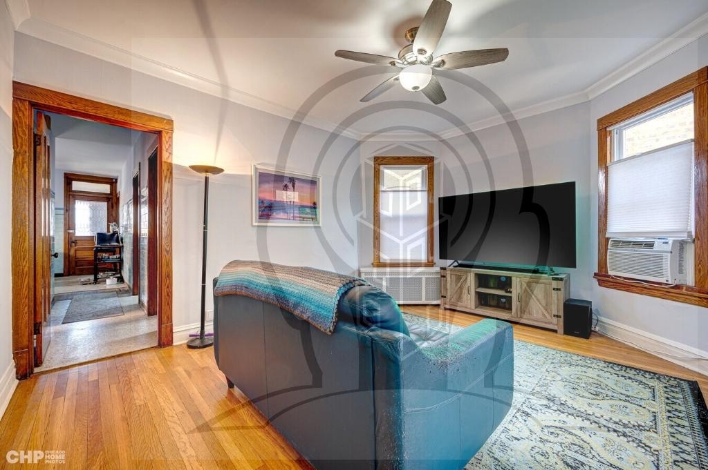 4317 North Spaulding Avenue - Photo 1