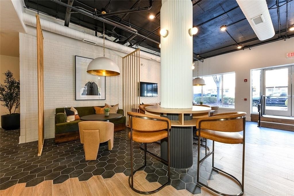 508 Main Street Ne - Photo 2