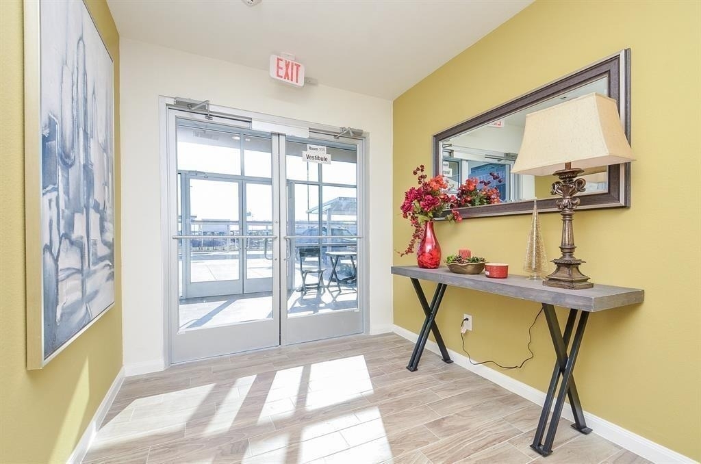 1207 Grand West Boulevard - Photo 31