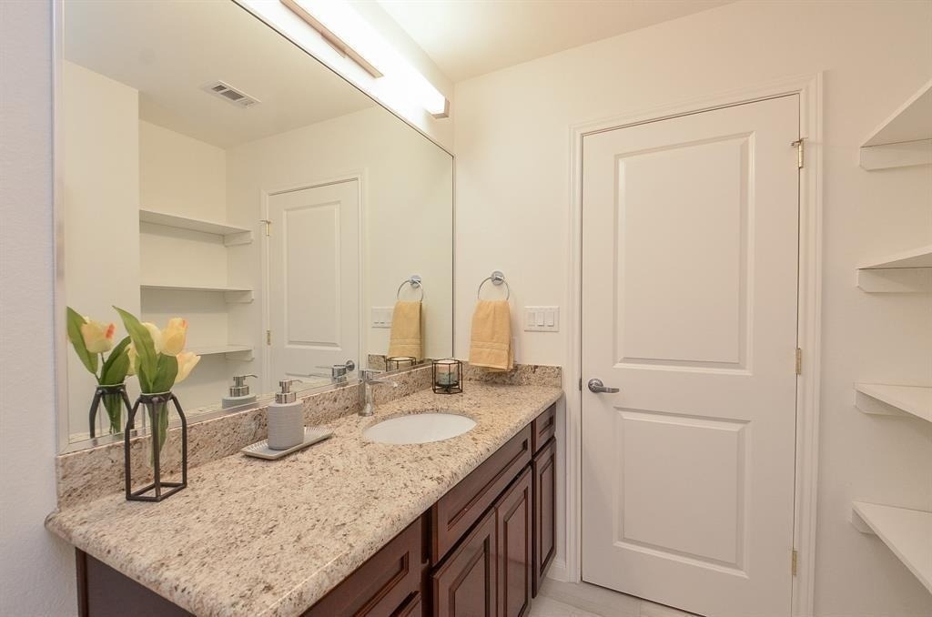 1207 Grand West Boulevard - Photo 11
