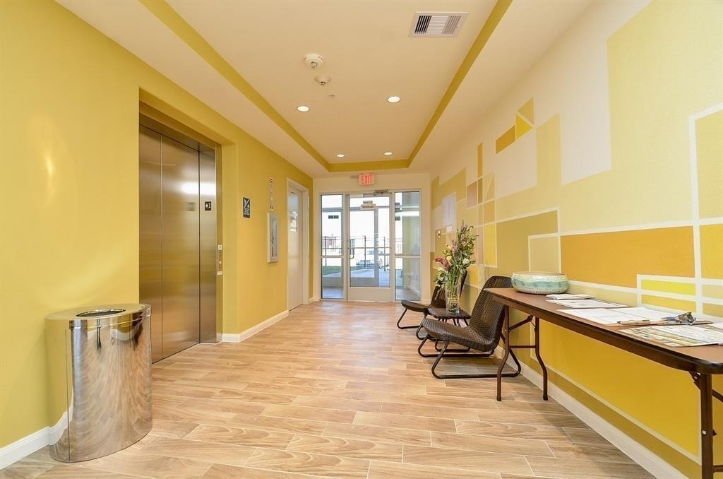 1207 Grand West Boulevard - Photo 12