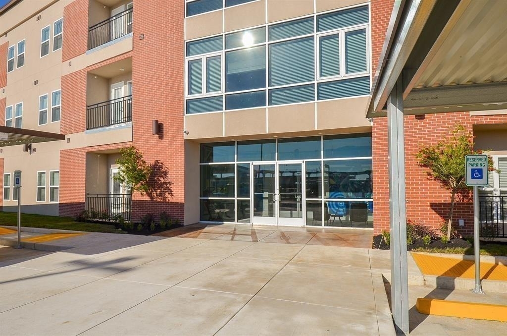 1207 Grand West Boulevard - Photo 14