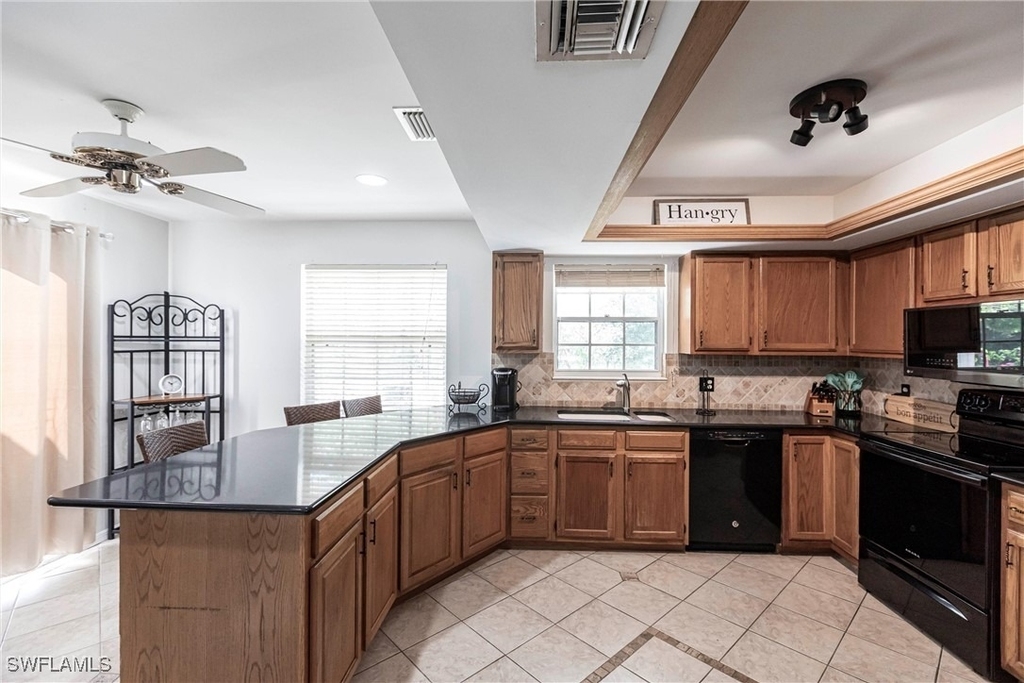 1912 Sheffield Avenue - Photo 10