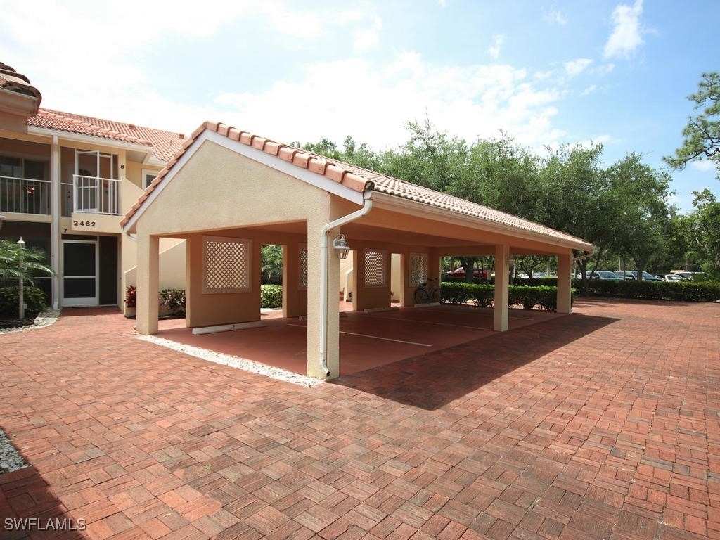 2462 Hidden Lake Drive - Photo 2