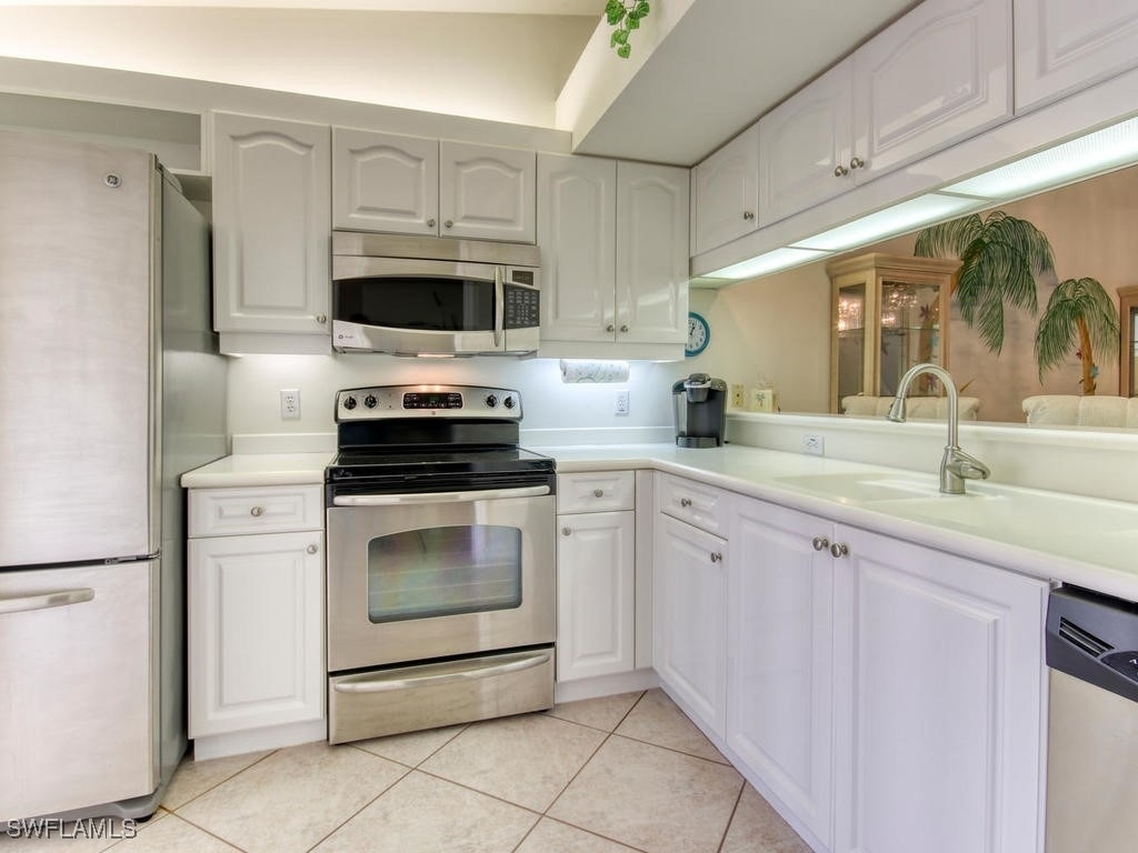 2462 Hidden Lake Drive - Photo 12