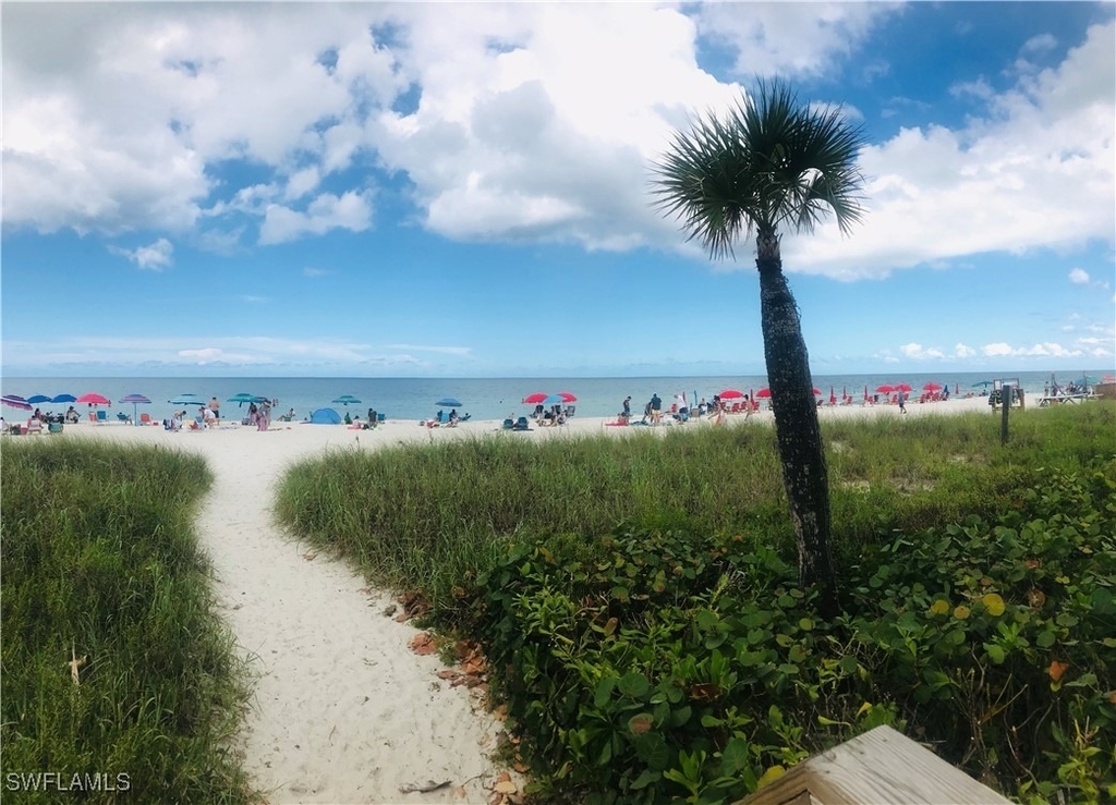 1200 Gulf Shore Boulevard N - Photo 30