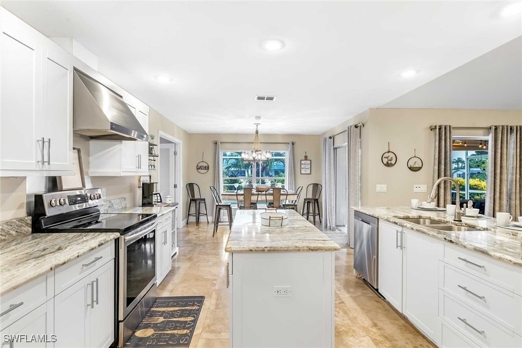 1026 Se 30th Street - Photo 6