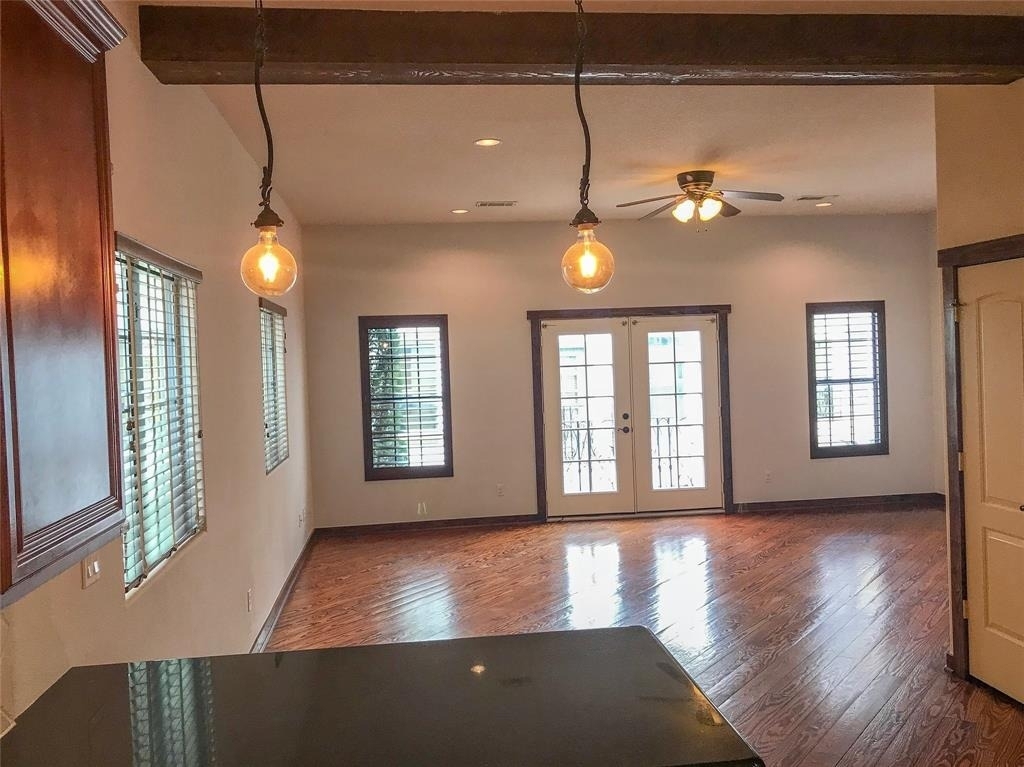 1432 W 21st Street - Photo 5
