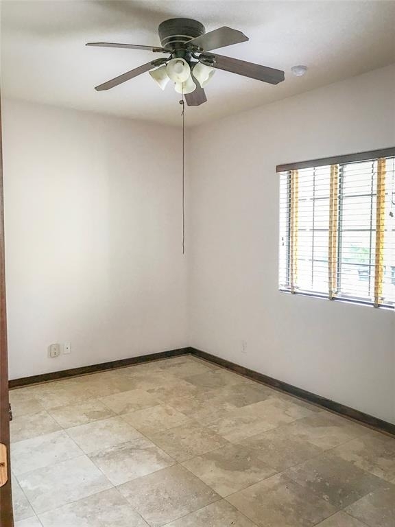 1432 W 21st Street - Photo 21