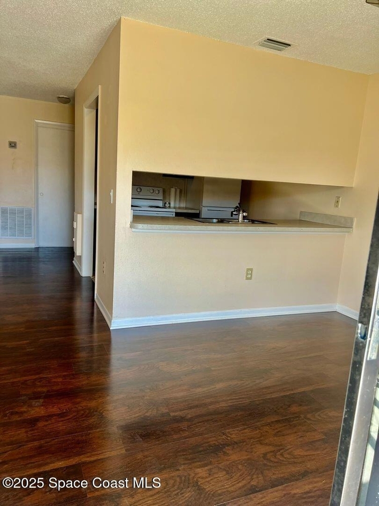 223 San Paulo Circle - Photo 4