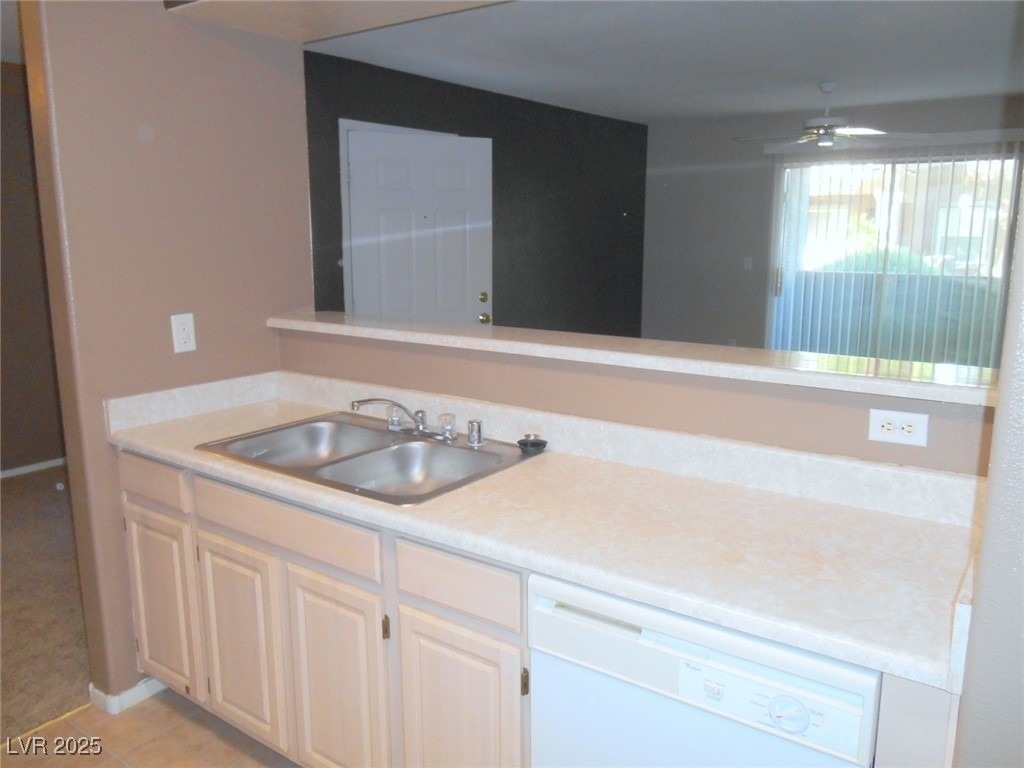 555 Silverado Ranch Boulevard - Photo 10
