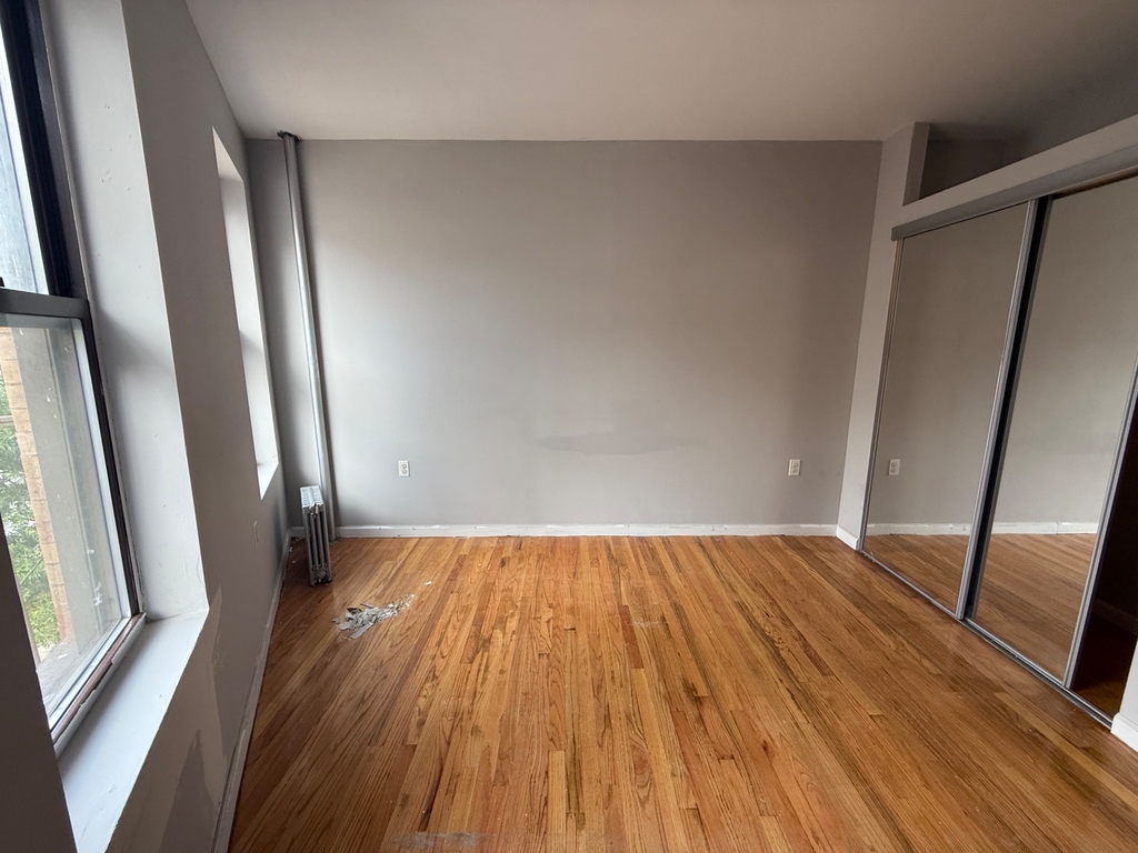1349 Amsterdam Avenue - Photo 5