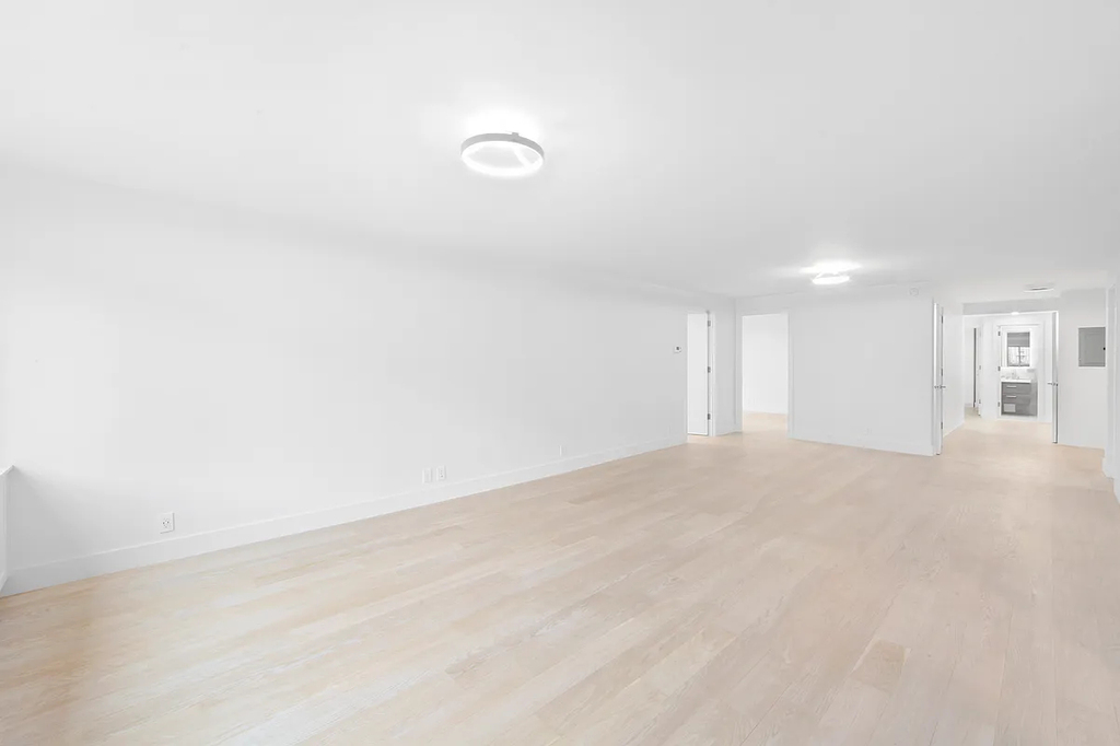 Copy of 920 Park Avenue, Unit 14bc - Photo 2