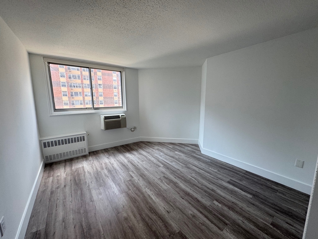460-520 Second Avenue,  - Photo 3