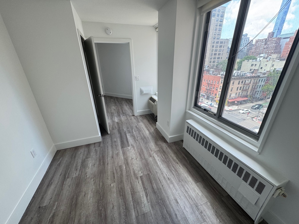 460-520 Second Avenue,  - Photo 2