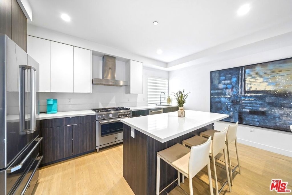 497 N St Andrews Place - Photo 10