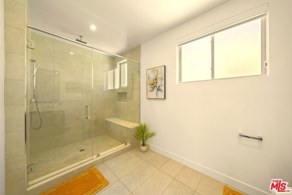497 N St Andrews Place - Photo 1