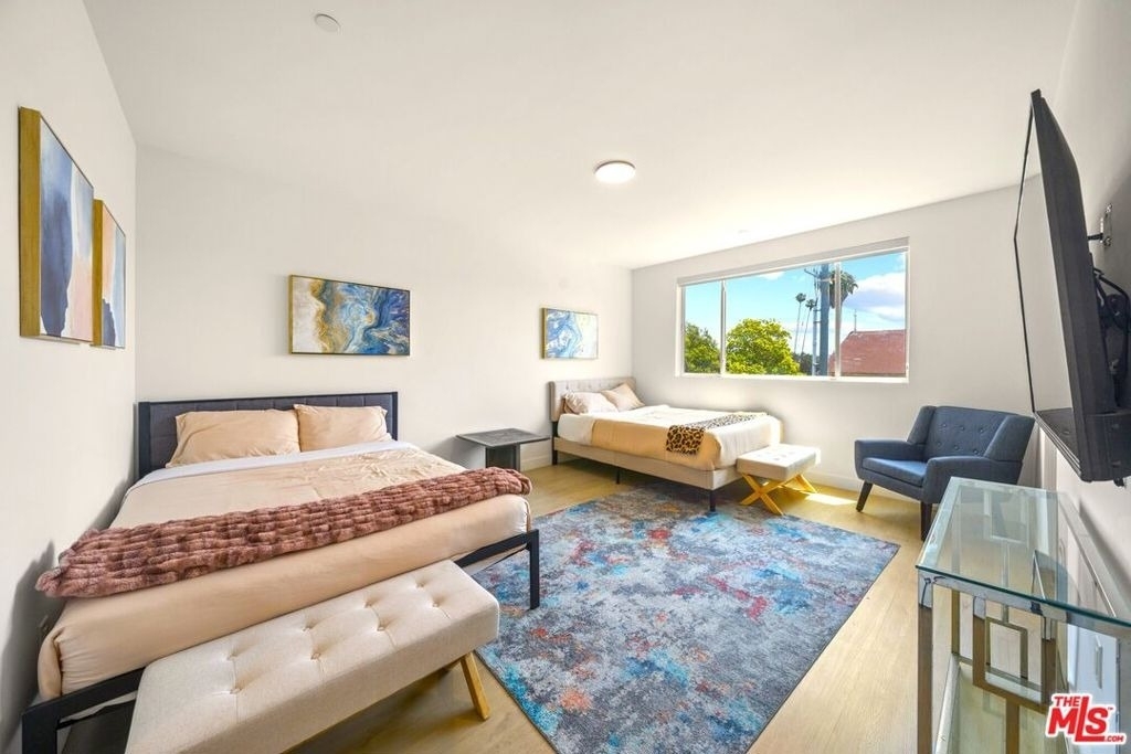 497 N St Andrews Place - Photo 6