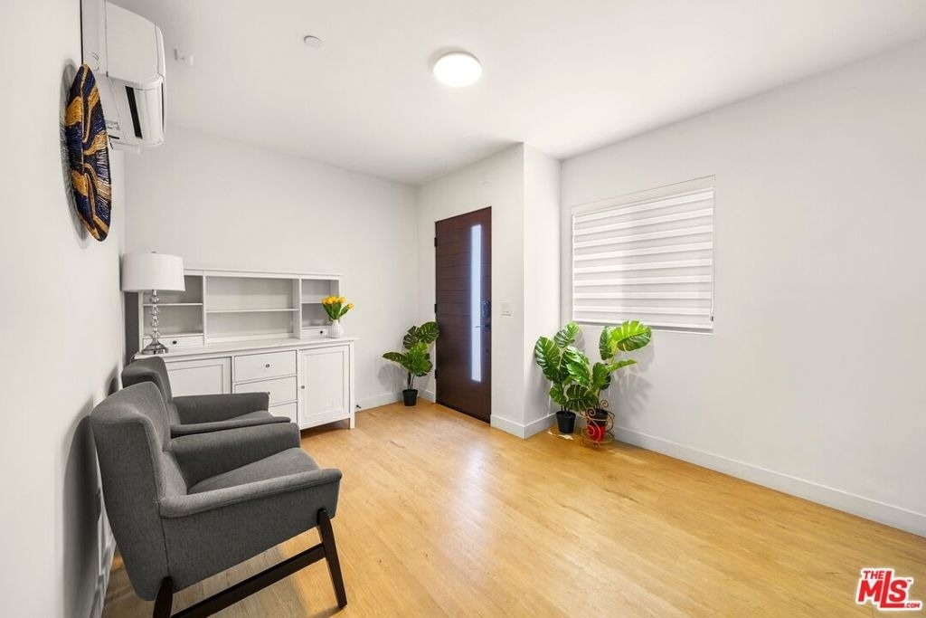 497 N St Andrews Place - Photo 20