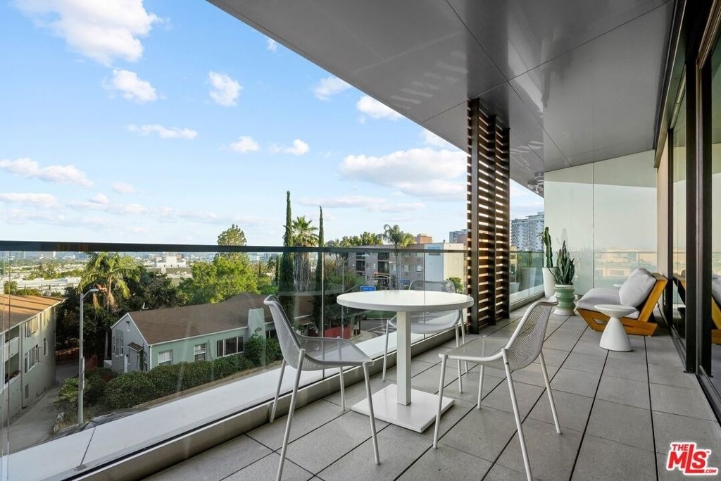 8420 W Sunset Boulevard - Photo 8
