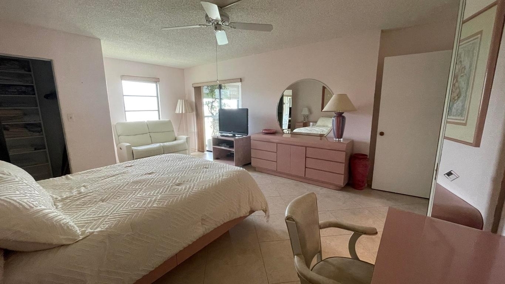 6866 Huntington Lane - Photo 18