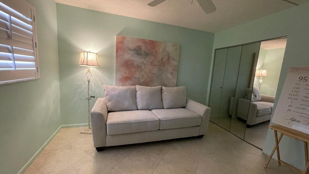 6866 Huntington Lane - Photo 10