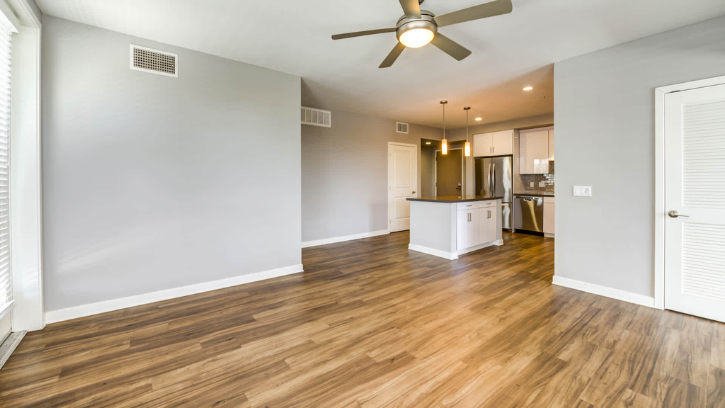 5900 Center Dr - Photo 10