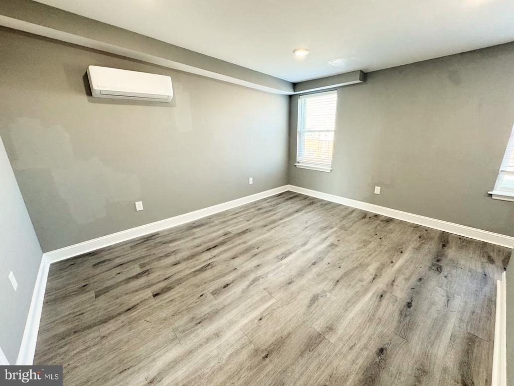 2417 W Jefferson Street - Photo 15