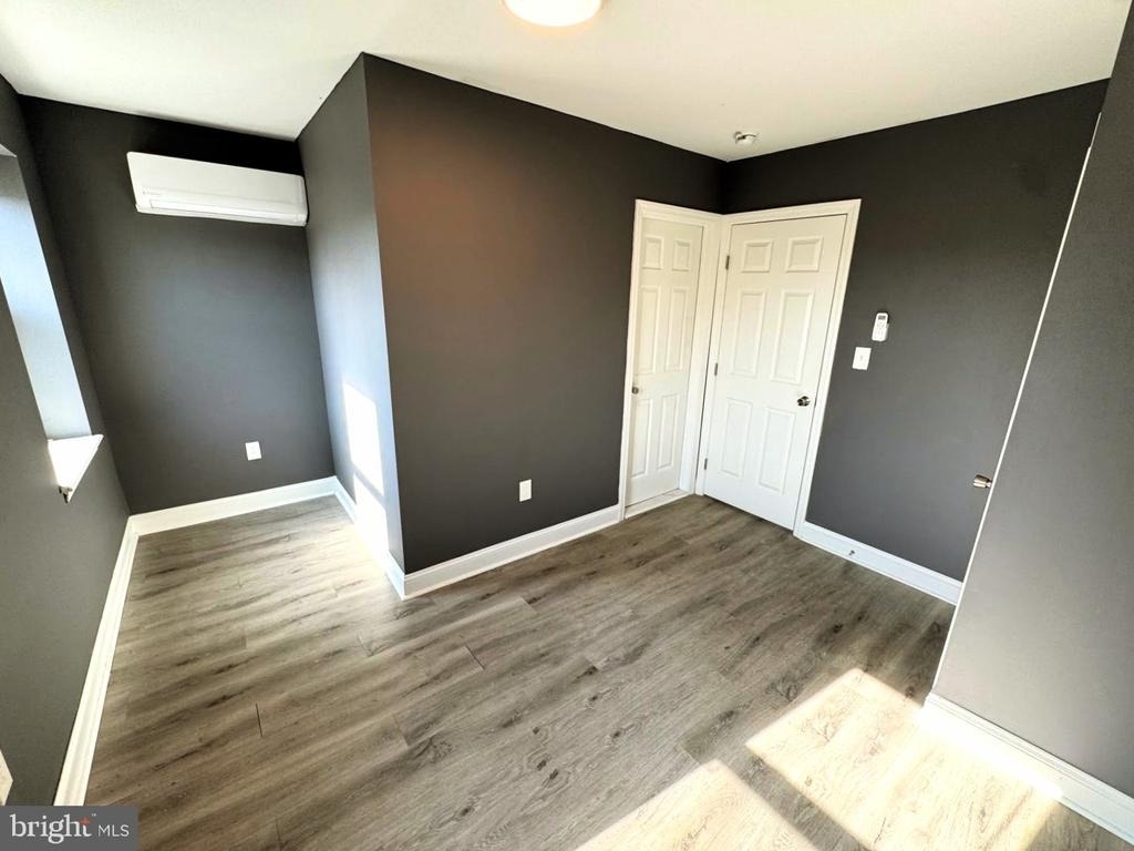2417 W Jefferson Street - Photo 13