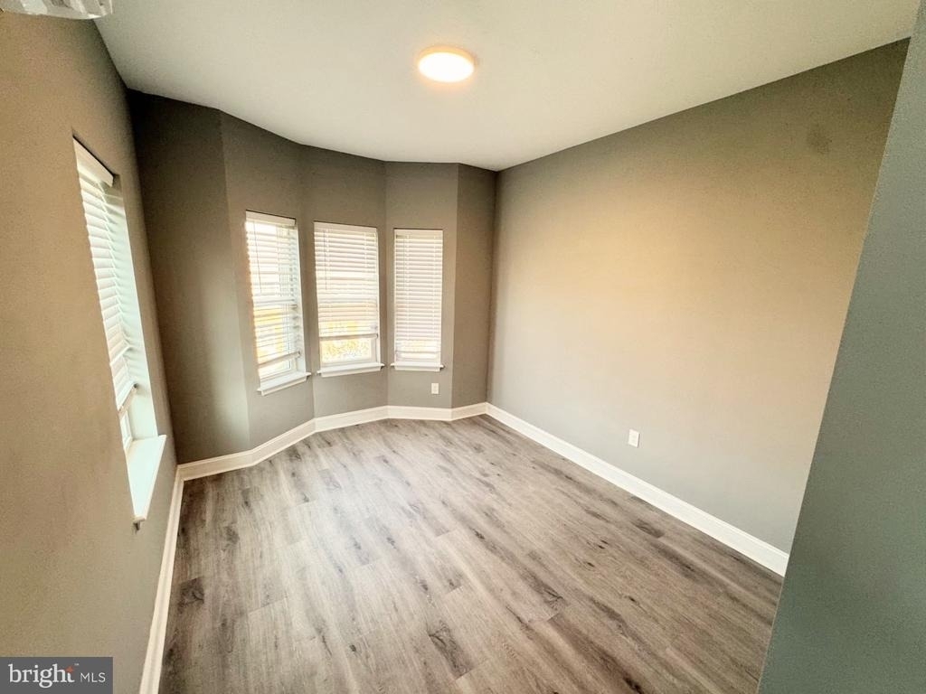 2417 W Jefferson Street - Photo 9