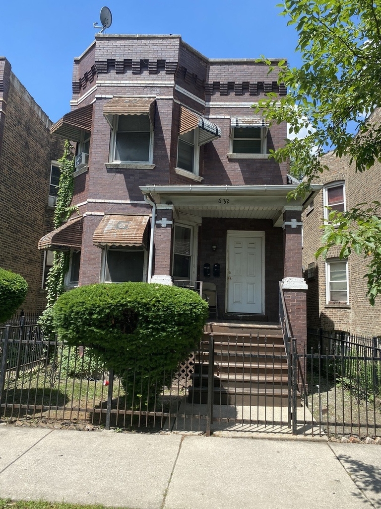 632 N Central Park Avenue - Photo 0
