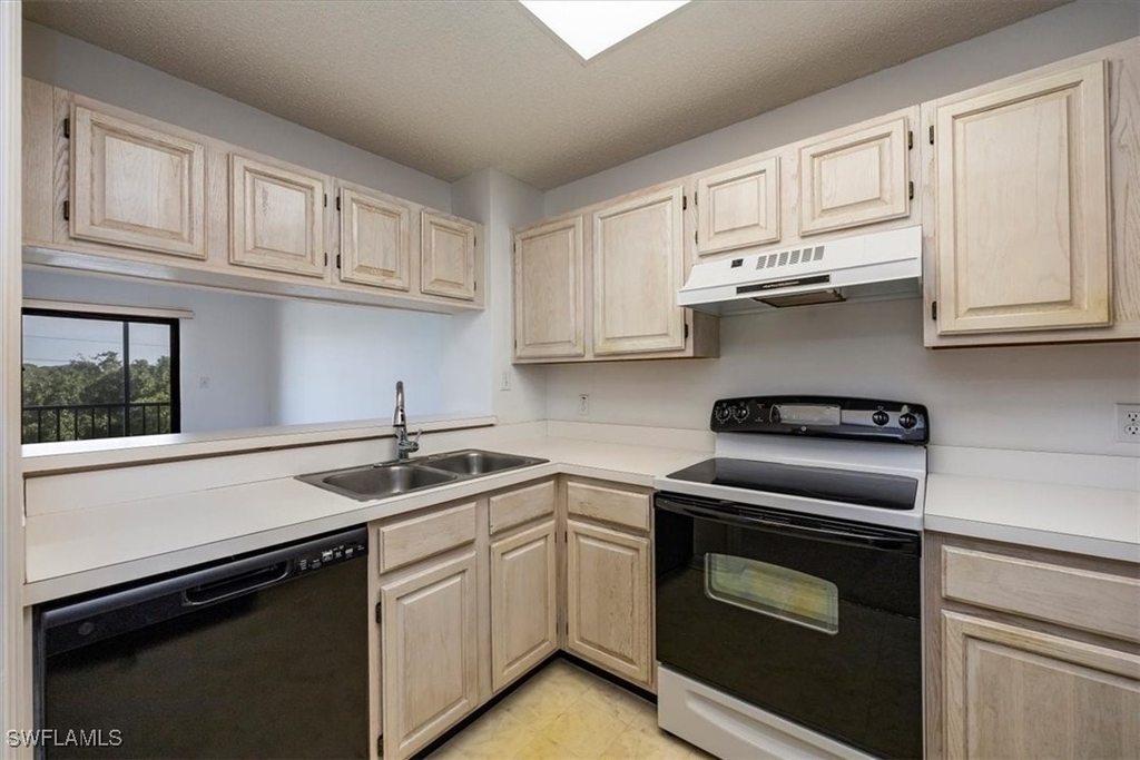 900 Arbor Lake Drive - Photo 6