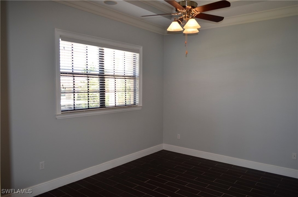 1625 Se 46th Street - Photo 10