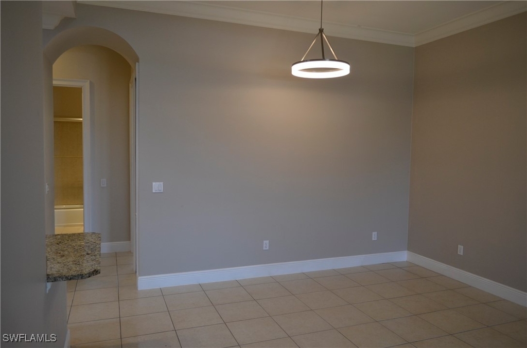 1625 Se 46th Street - Photo 6