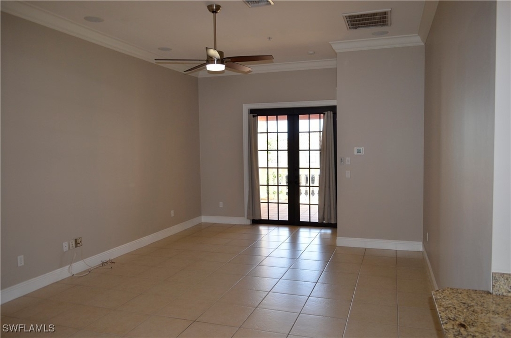 1625 Se 46th Street - Photo 7