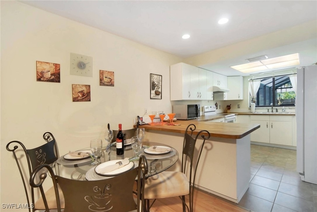 1140 Sw 44th Street - Photo 5
