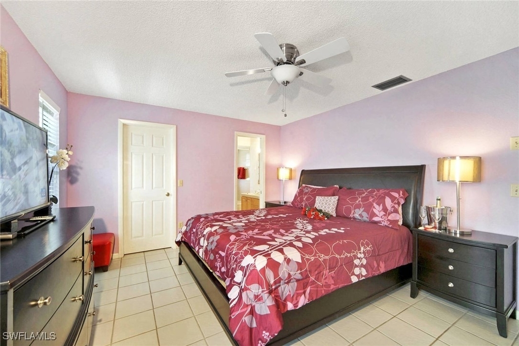 1140 Sw 44th Street - Photo 6