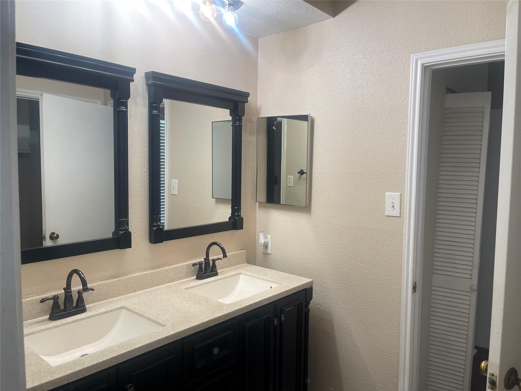 2121 El Paseo Street - Photo 7