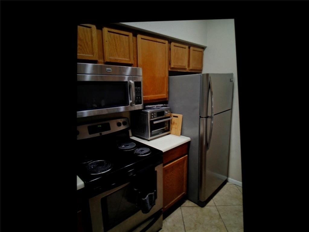 2121 El Paseo Street - Photo 0