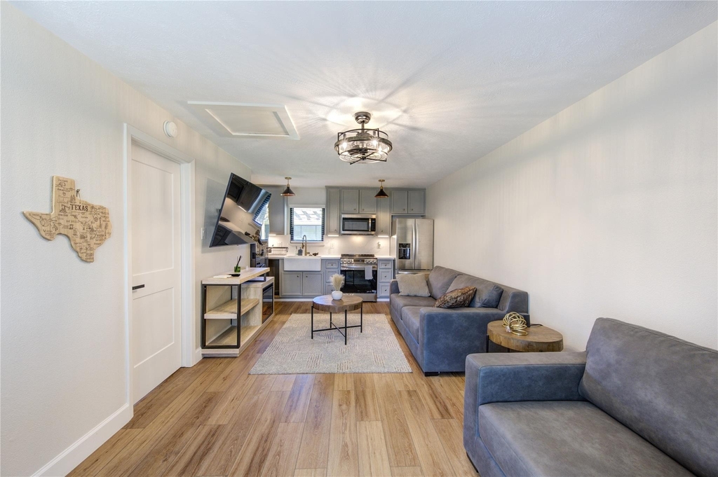 3201 Westridge Street - Photo 5