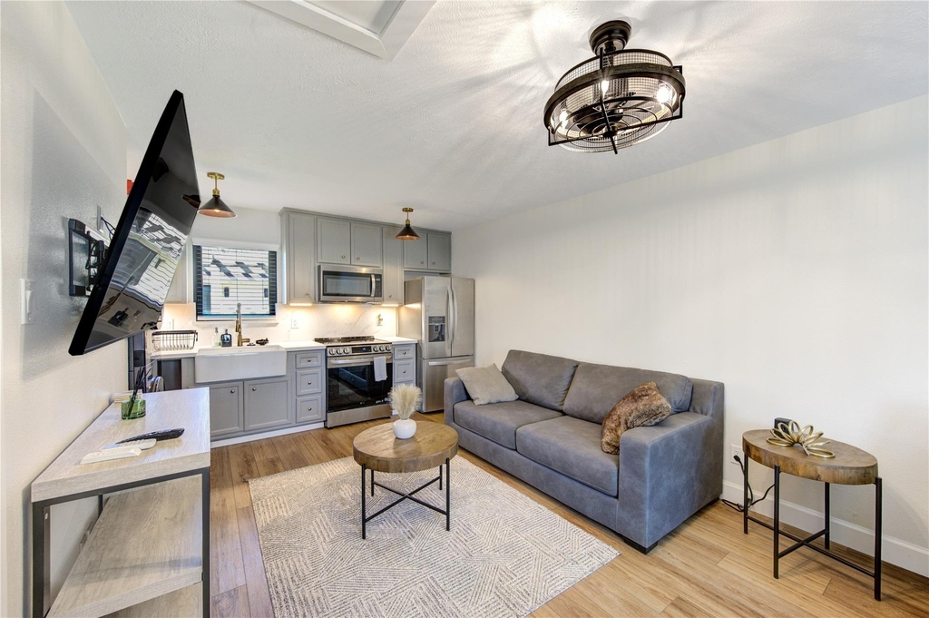 3201 Westridge Street - Photo 8