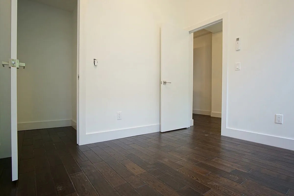 807 Quincy Street - Photo 3