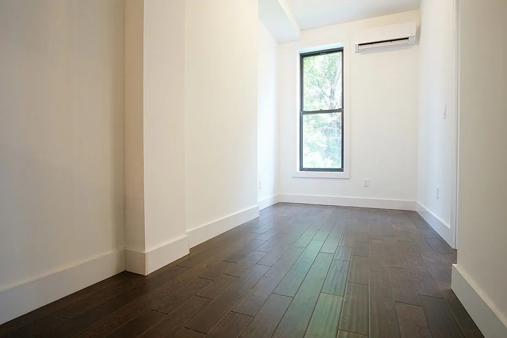 807 Quincy Street - Photo 2