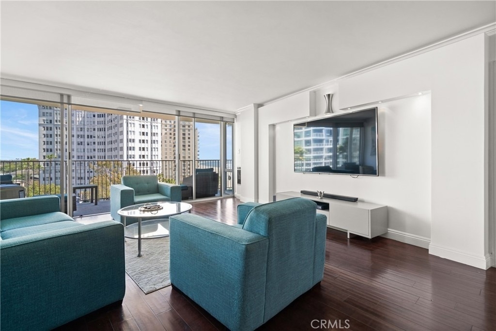700 E Ocean Boulevard - Photo 9
