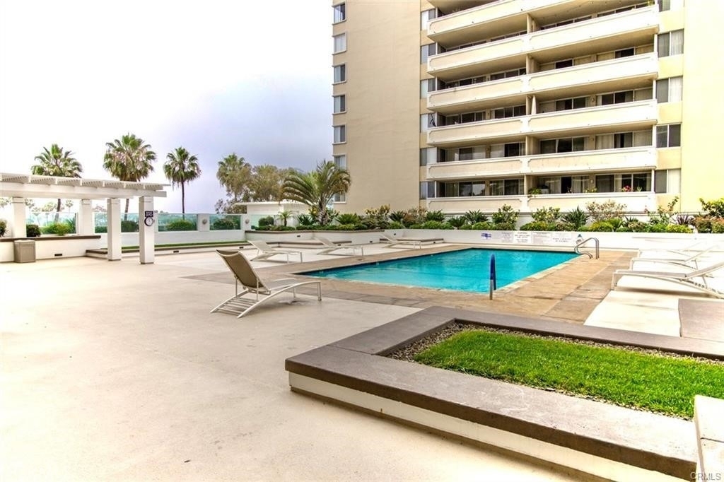 700 E Ocean Boulevard - Photo 34