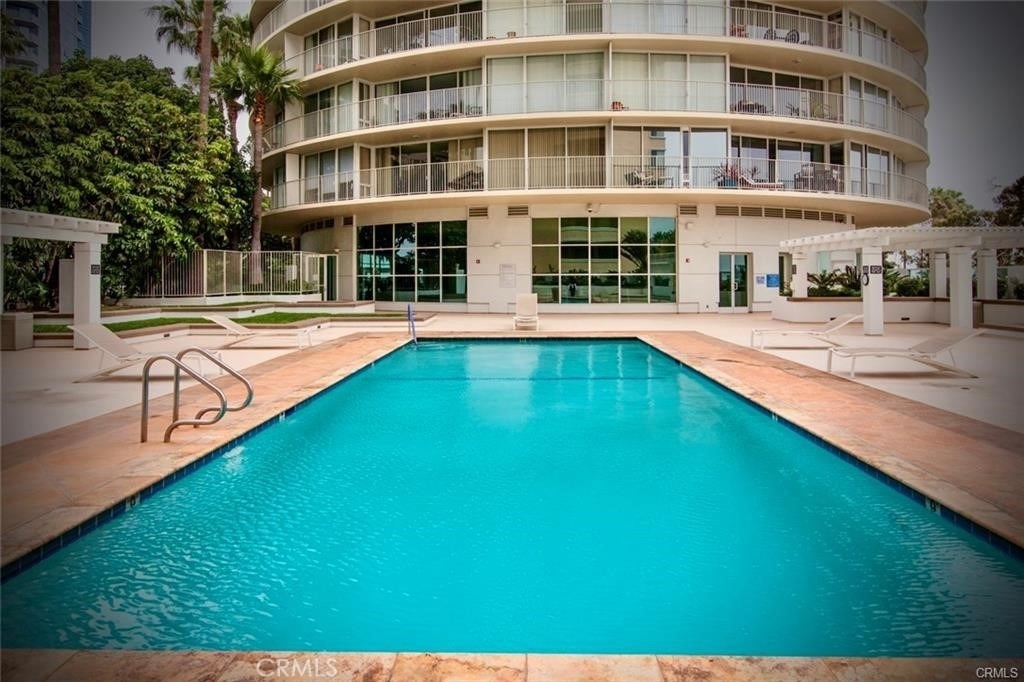 700 E Ocean Boulevard - Photo 32
